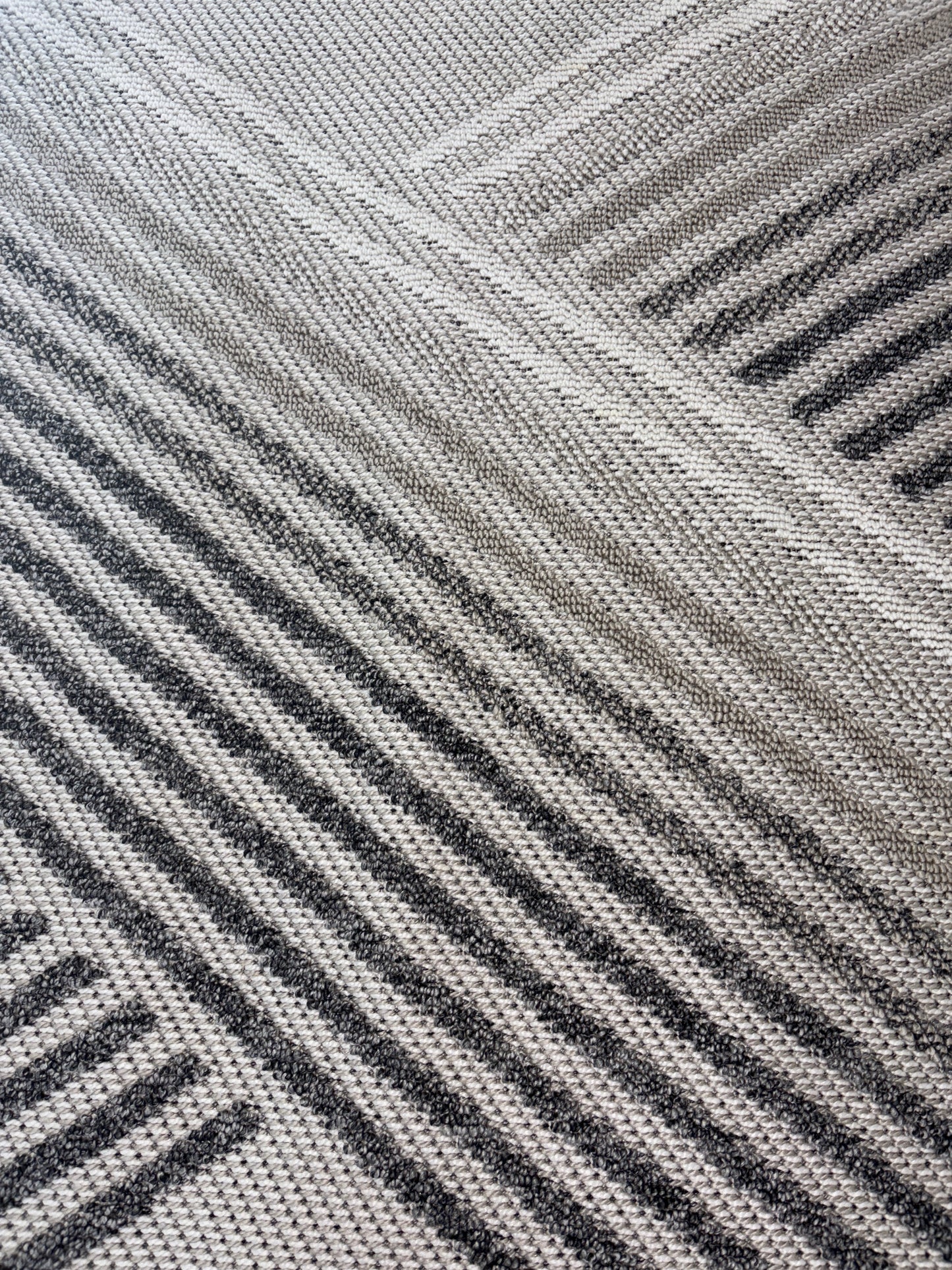 Bade 5’x8’ Area Rug
