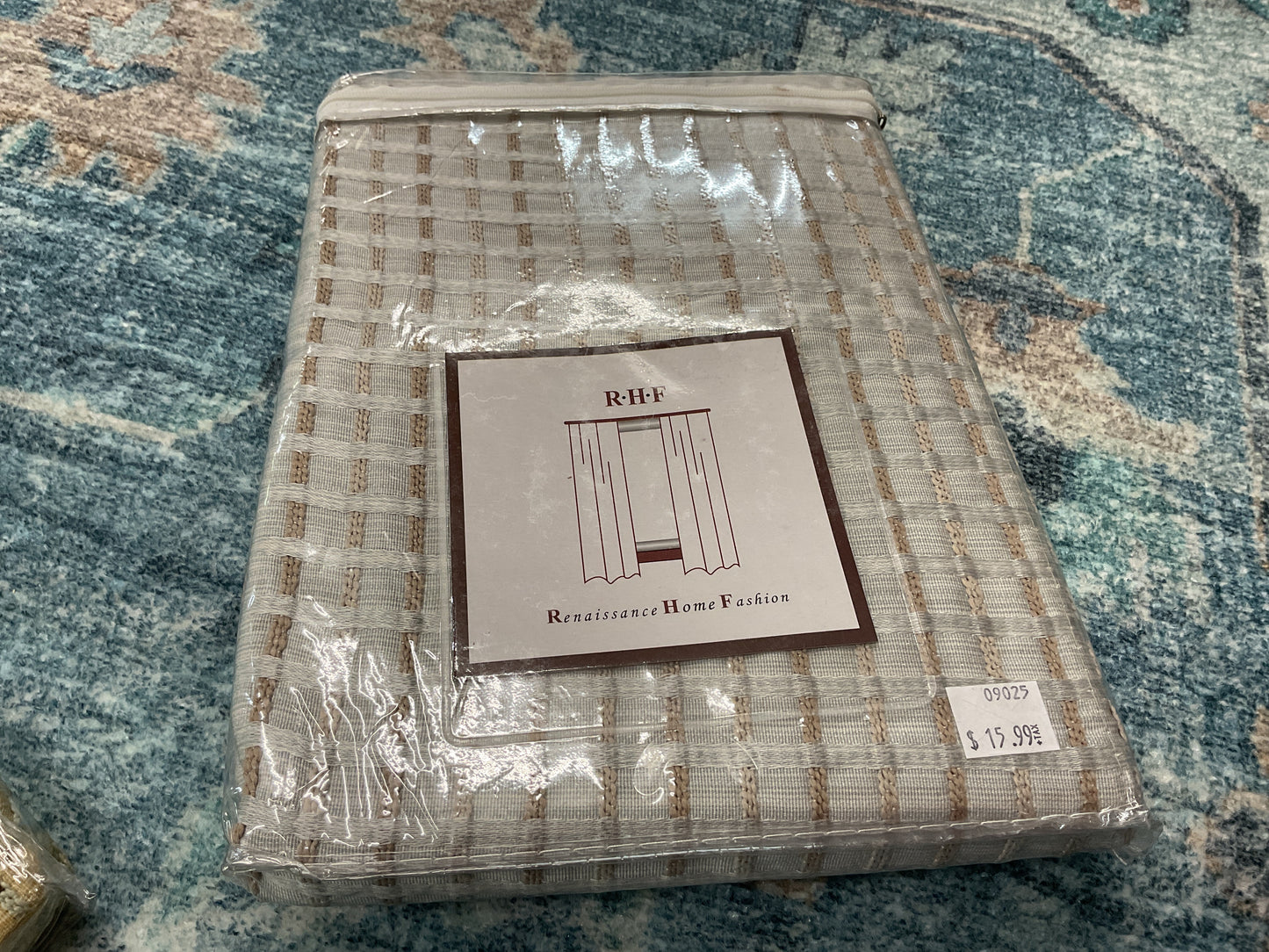 Renaissance Home Fashion Brighton Scalloped Valance