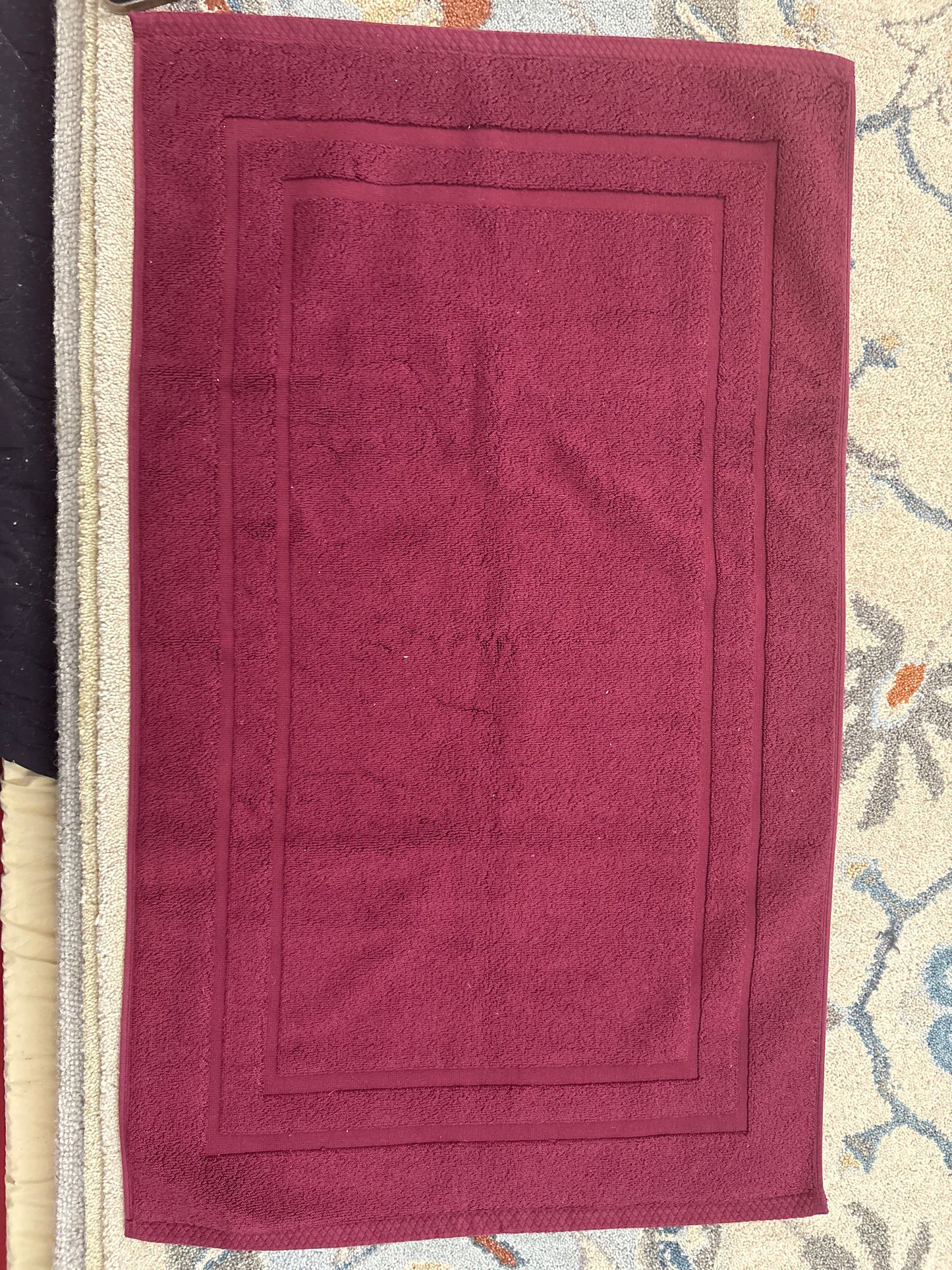 Liz Claiborne Home Bath Rug