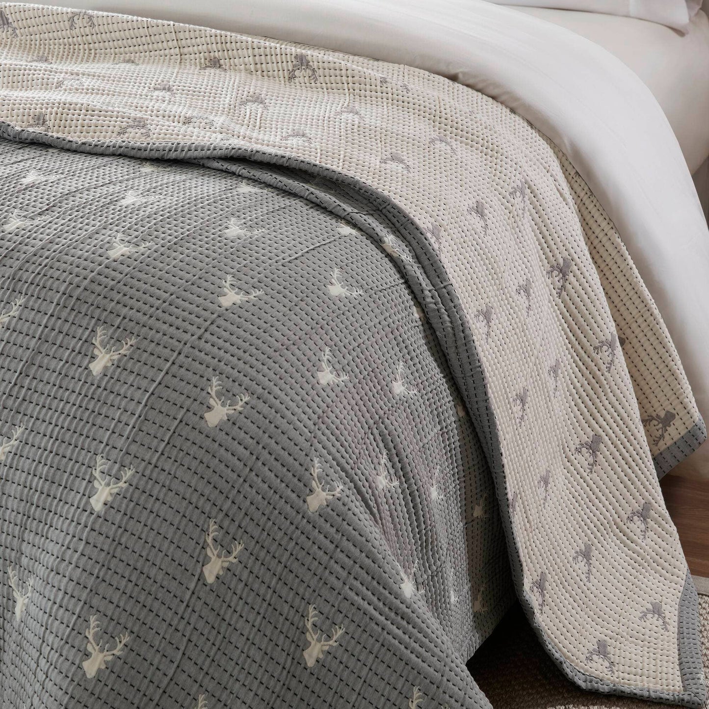 3 Piece Reversible Rustic Coverlet Set, Grey