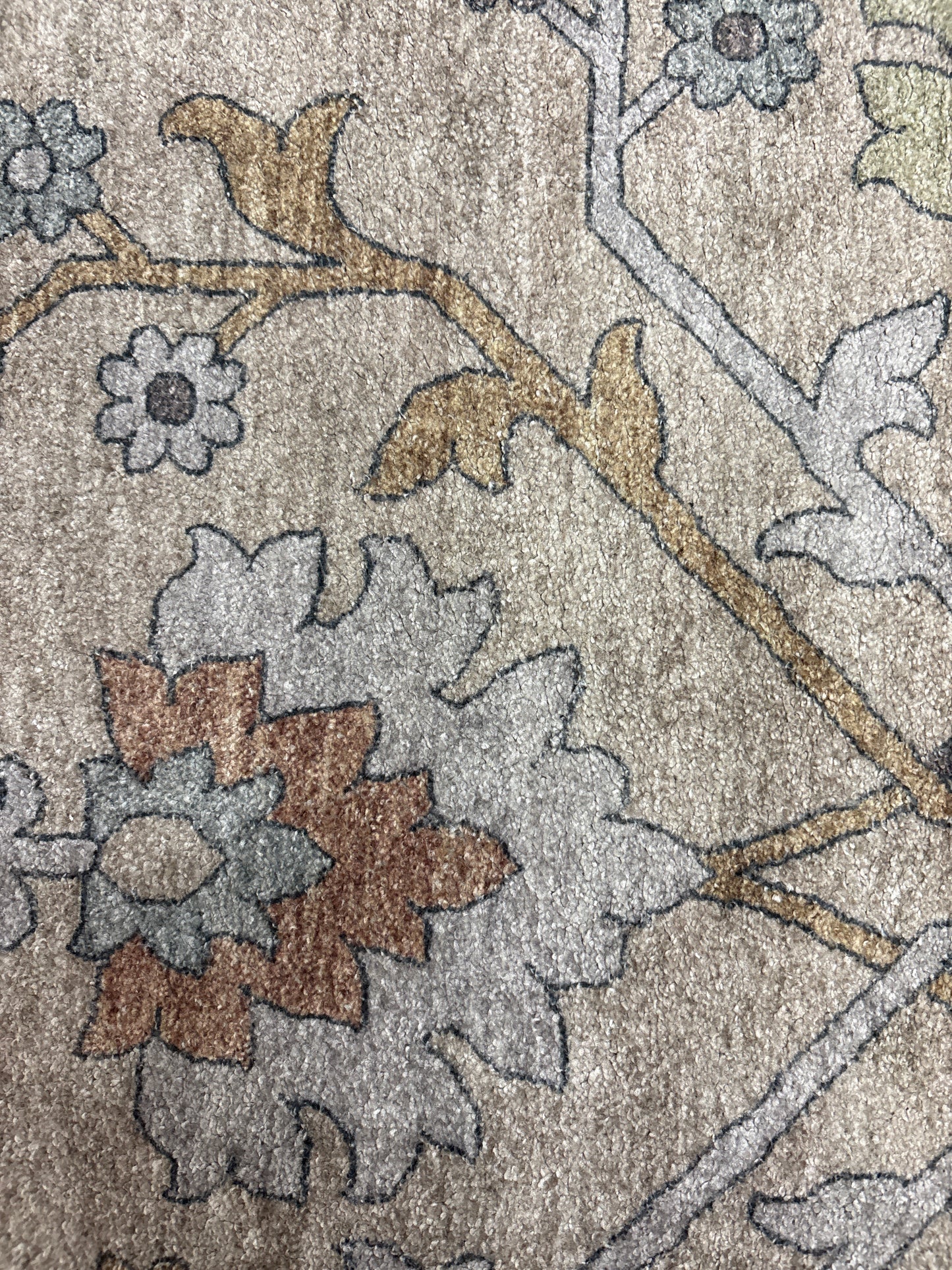 5’x8’ Floral Area Rug