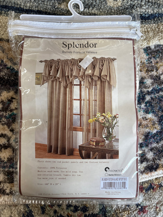 Splendor Batiste Festoon Valance