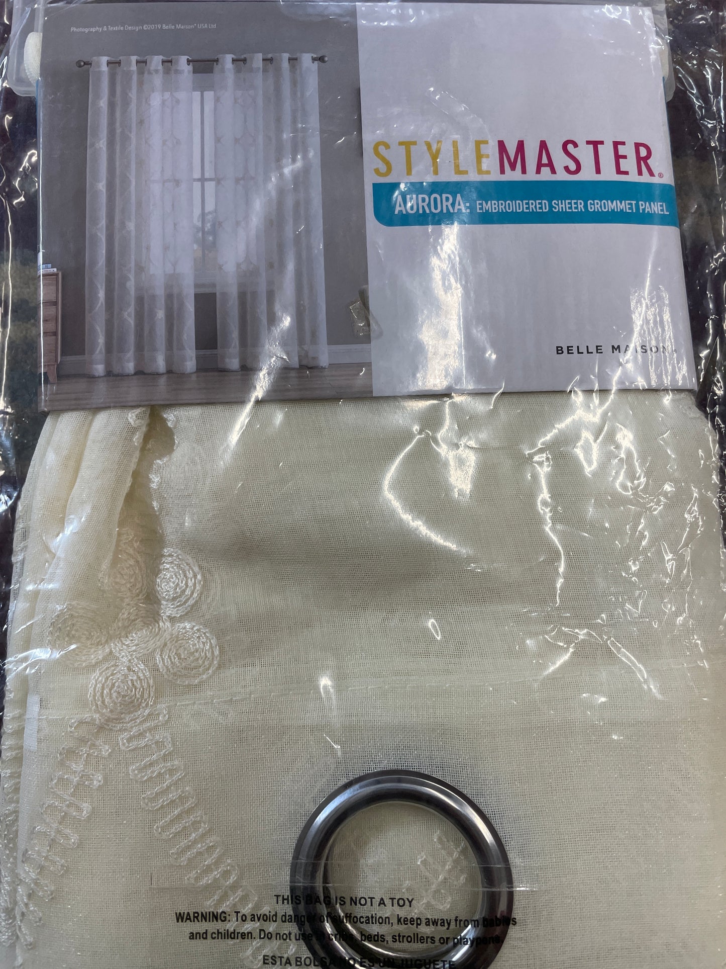 Stylemaster Grommet Panel