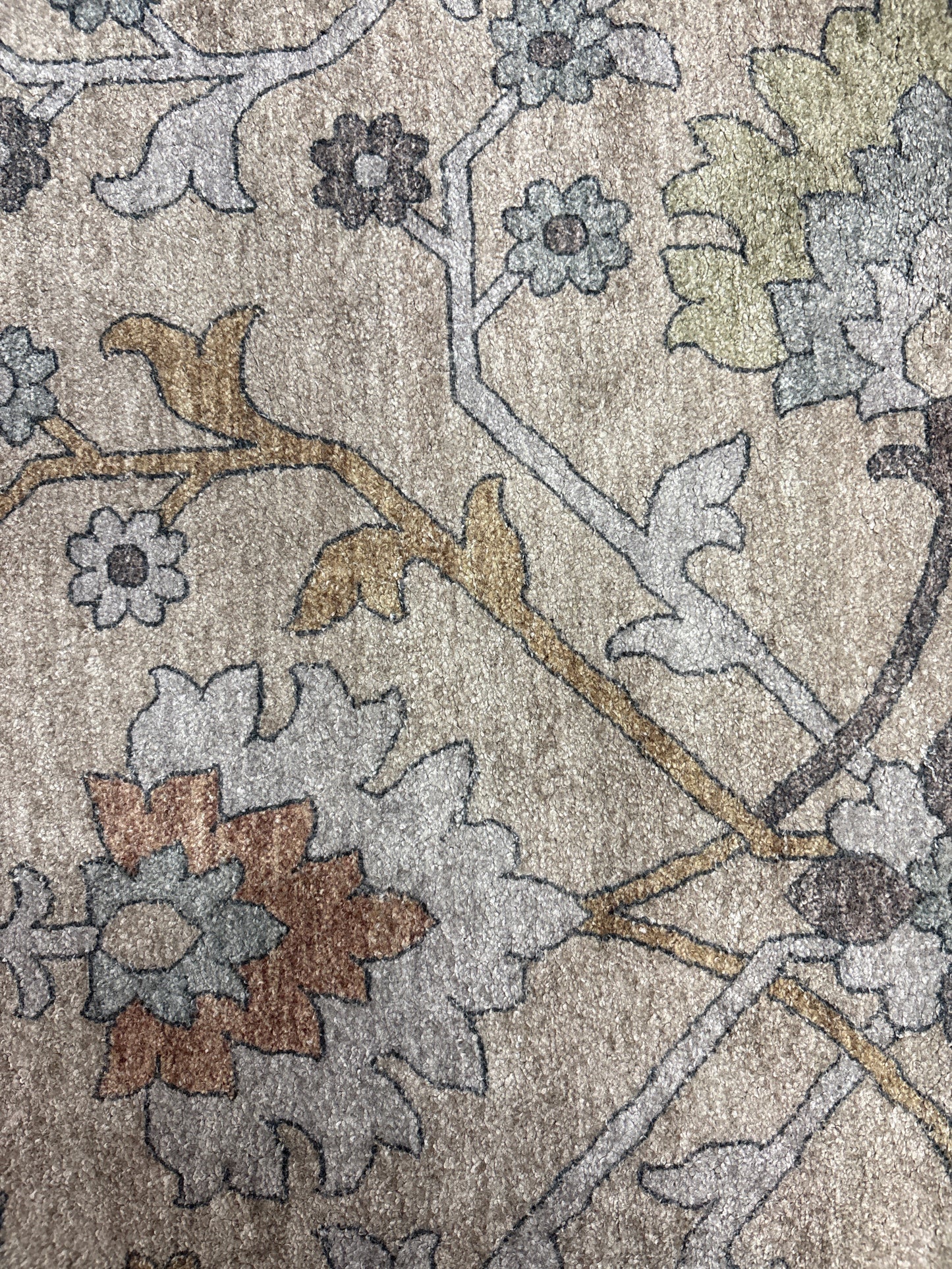 5’x8’ Floral Area Rug