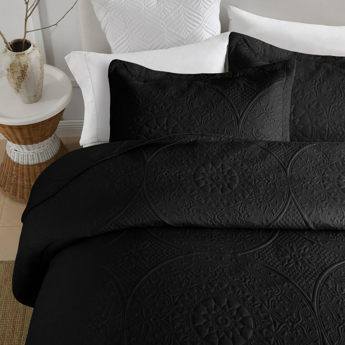 3 Piece Reversible Quilted Bedspread Coverlet Comforter Set