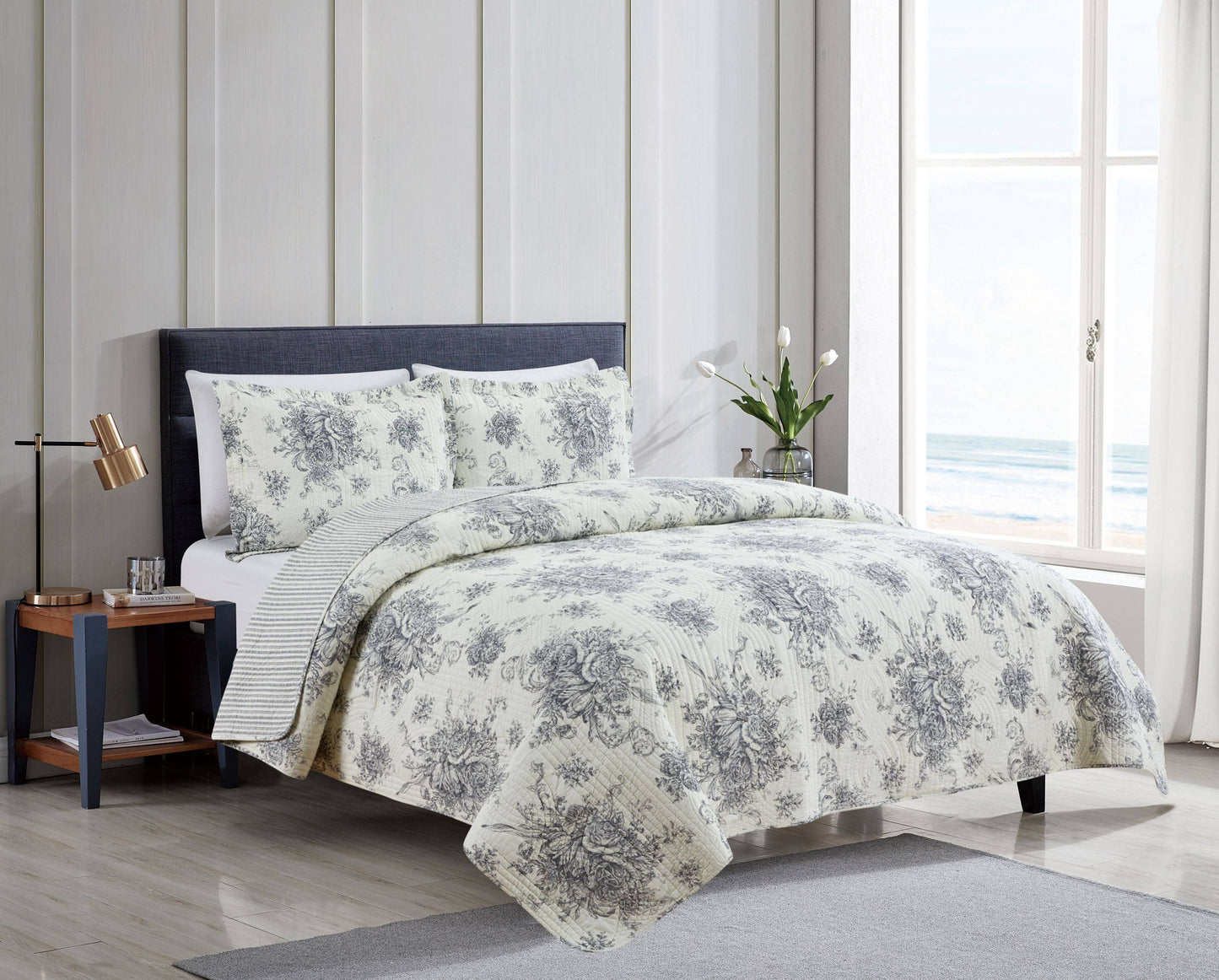 Toile Reversible Cotton Quilt Set
