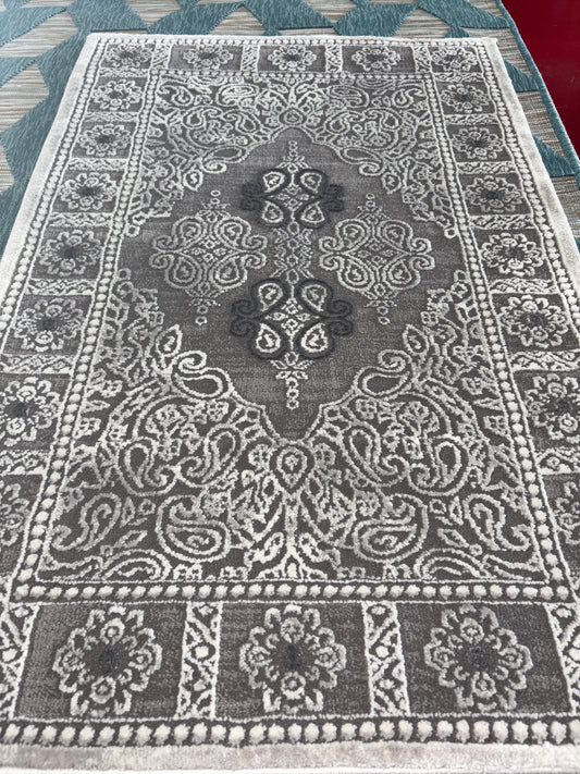 Mayberry Rug Everest Collection