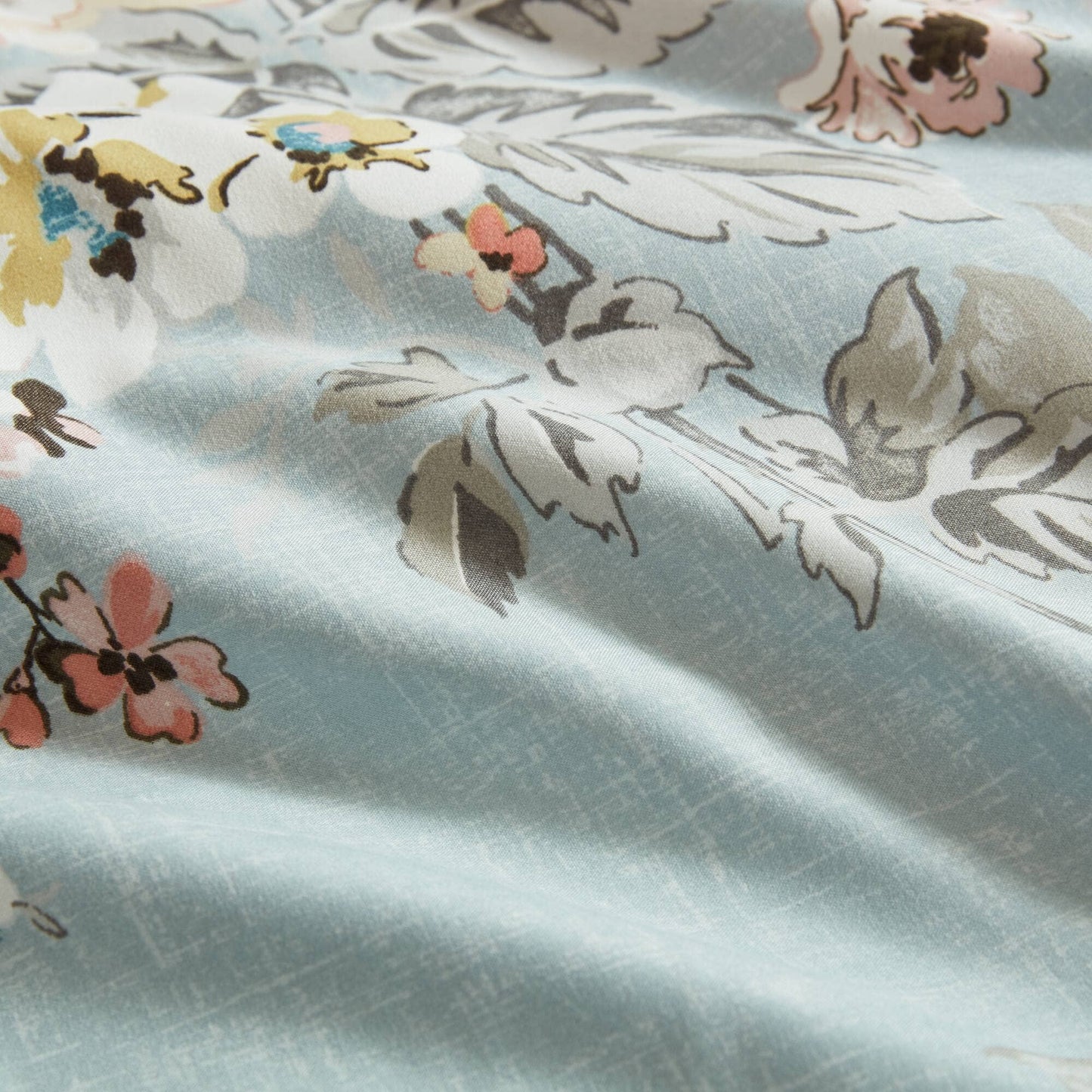 Vintage-Floral inspired Comforter Set, Soft Blue