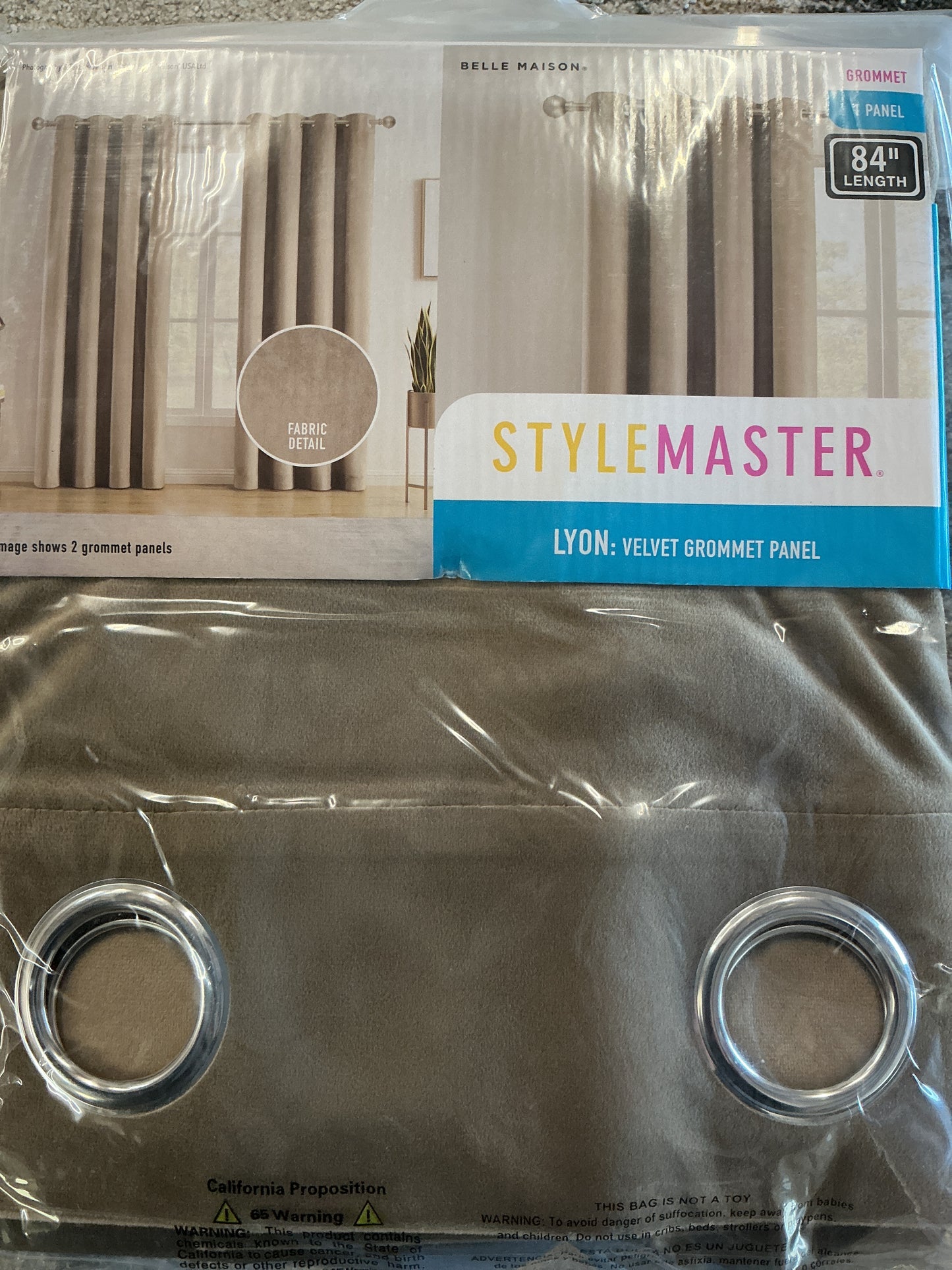Stylemaster Lyon Velvet Panel
