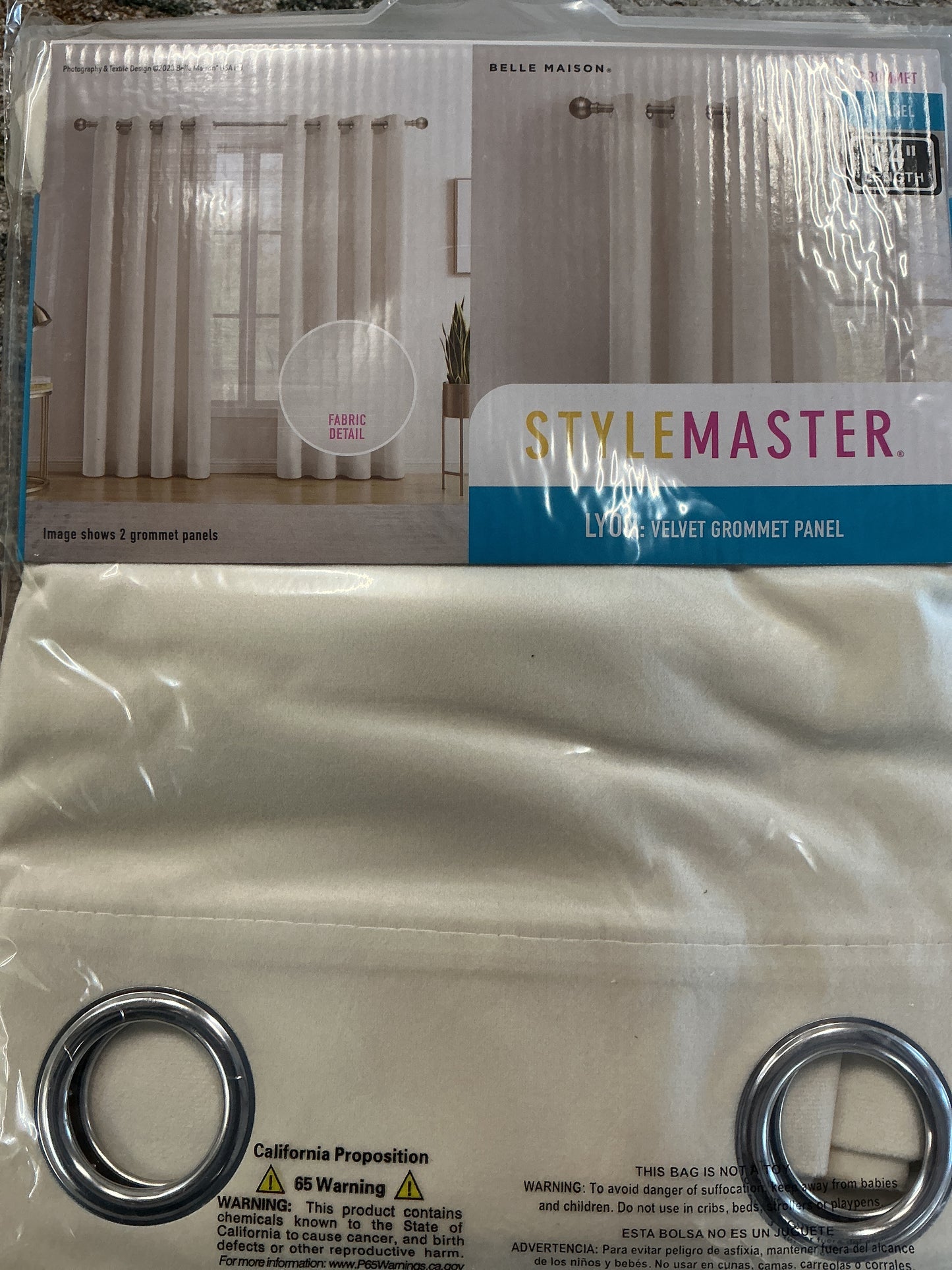 Stylemaster Lyon Velvet Panel